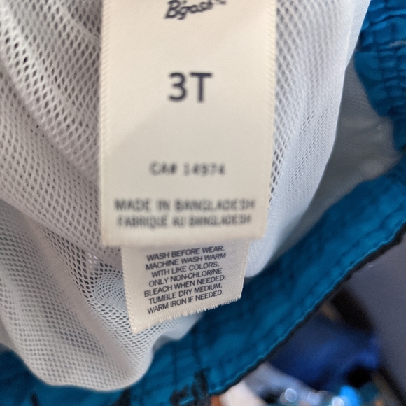 OshKosh B'gosh camo type print swim trunks - Picture 3 of 3